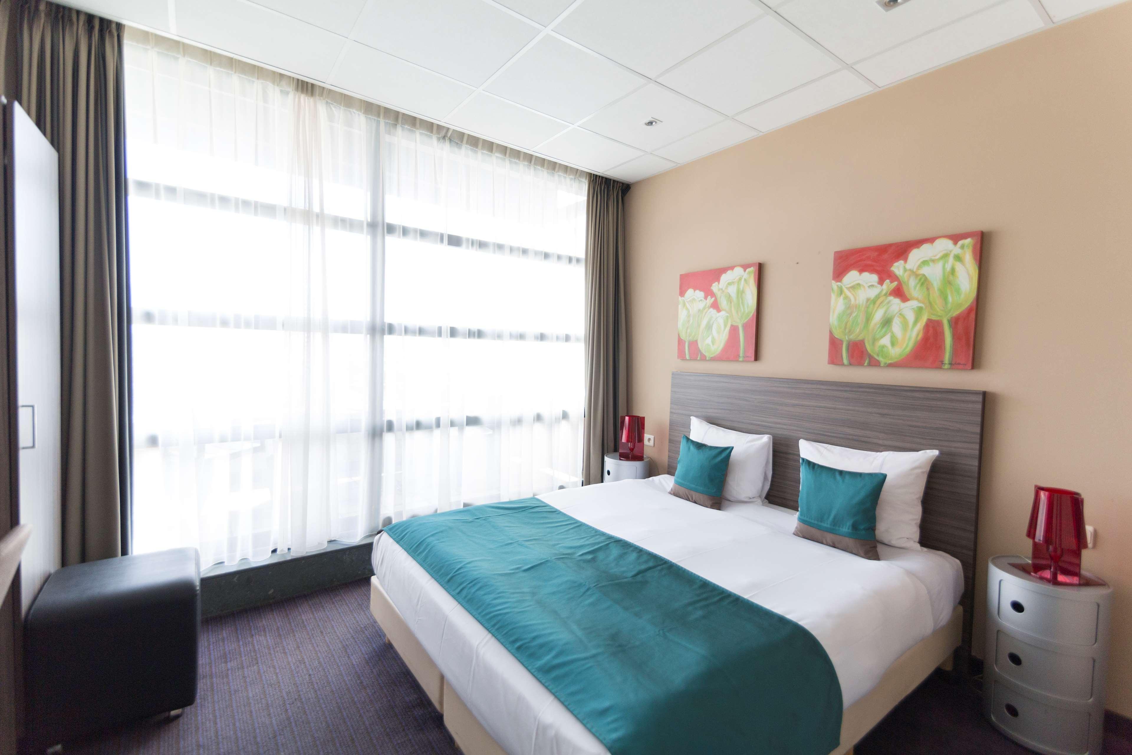 Hotel Docklands Antwerpen Bagian luar foto