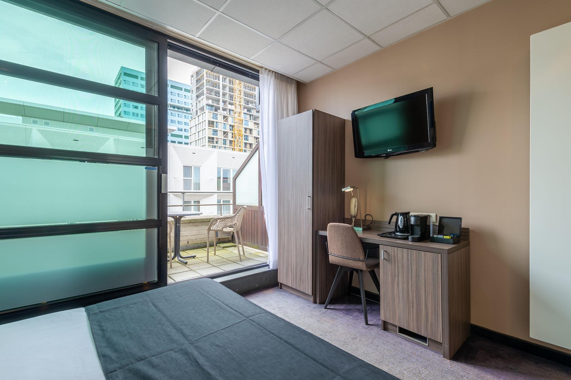 Hotel Docklands Antwerpen Bagian luar foto