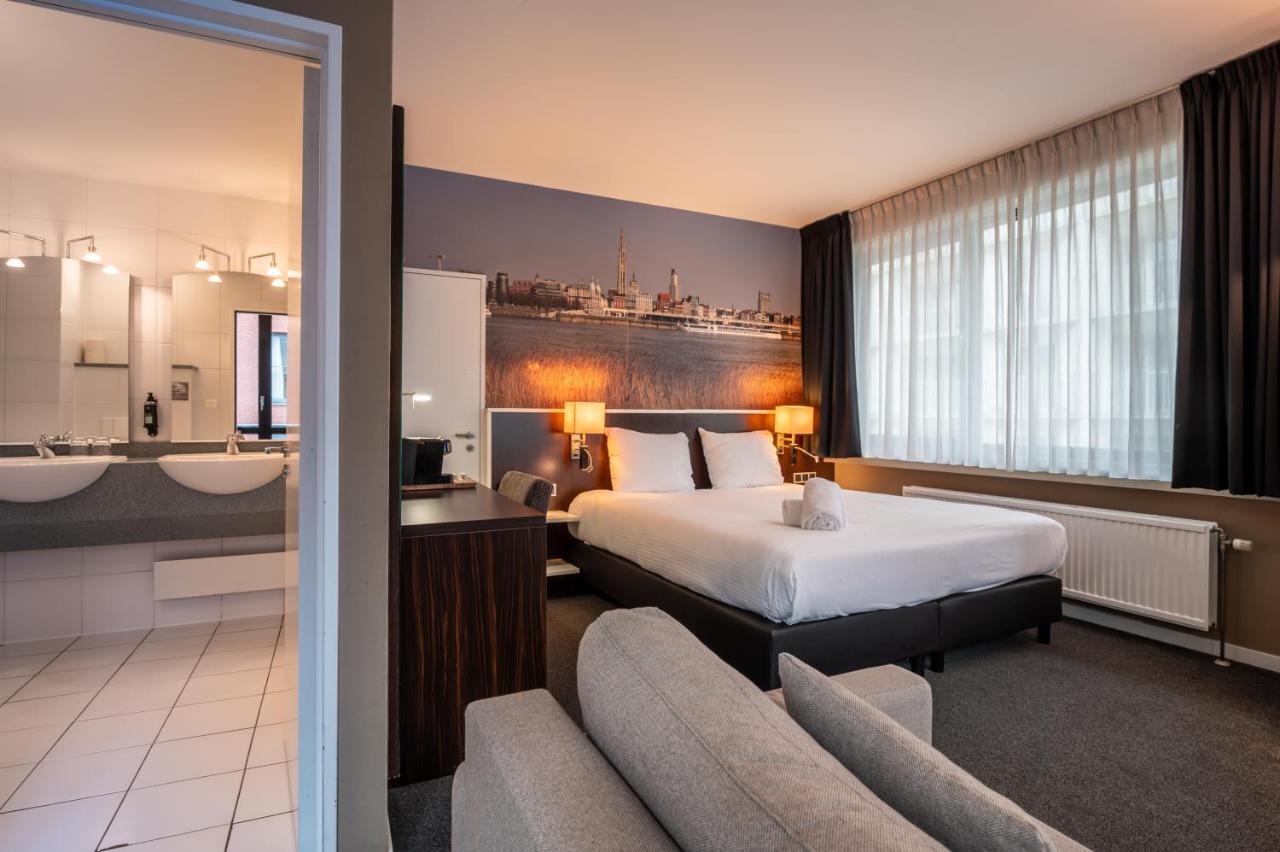 Hotel Docklands Antwerpen Bagian luar foto